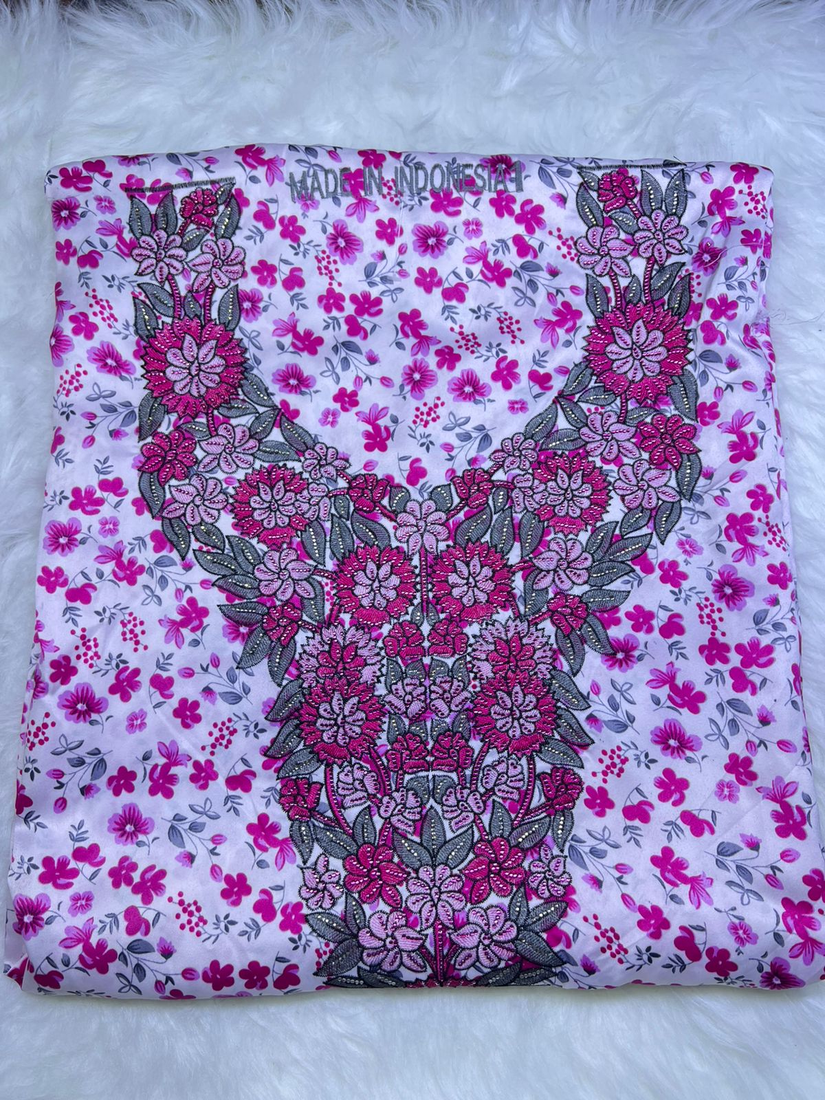 Luxury Embroidered Cotton Mukhawar (C5)