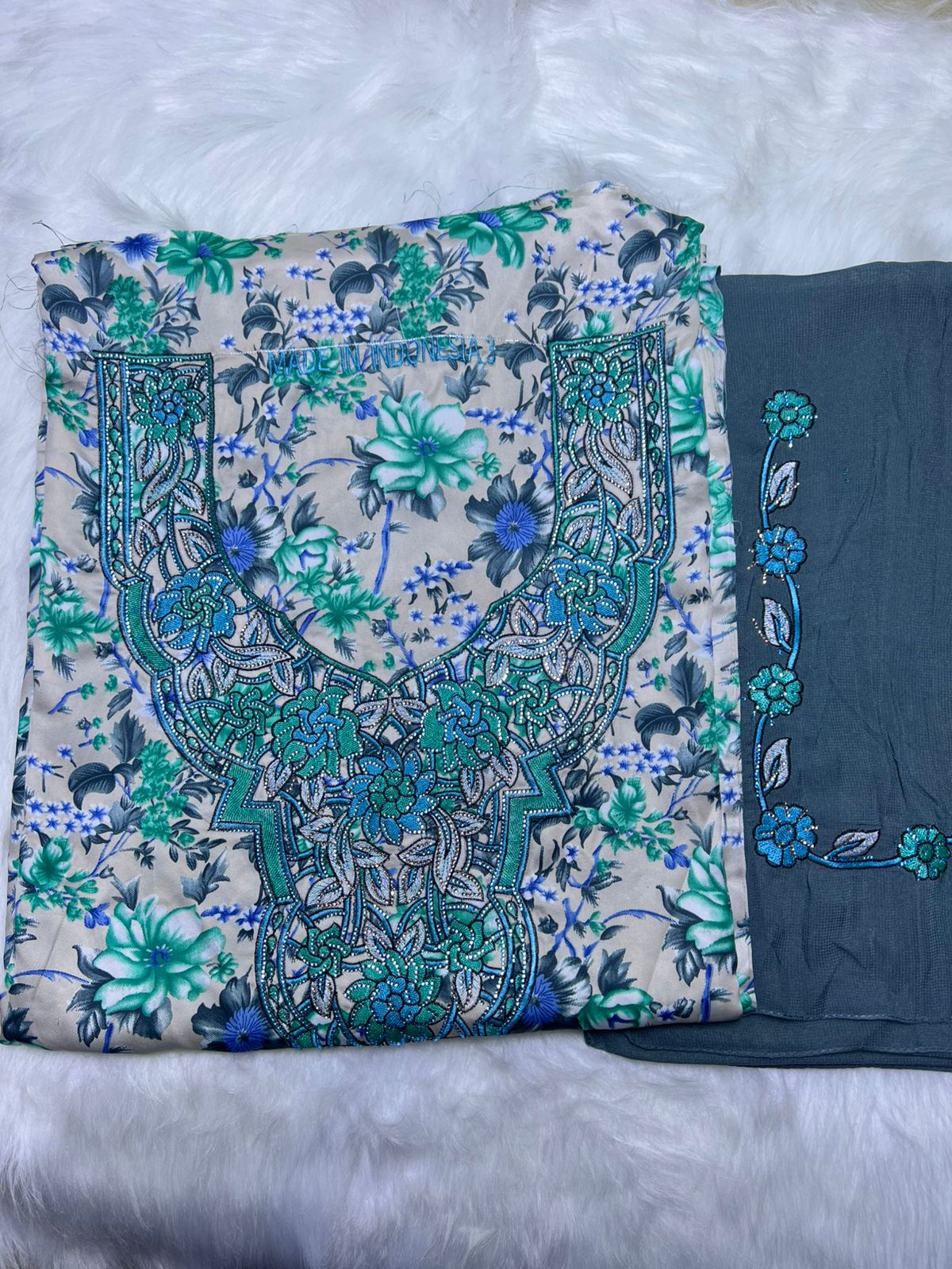 Luxury Embroidered Cotton Mukhawar with shaila (B3)