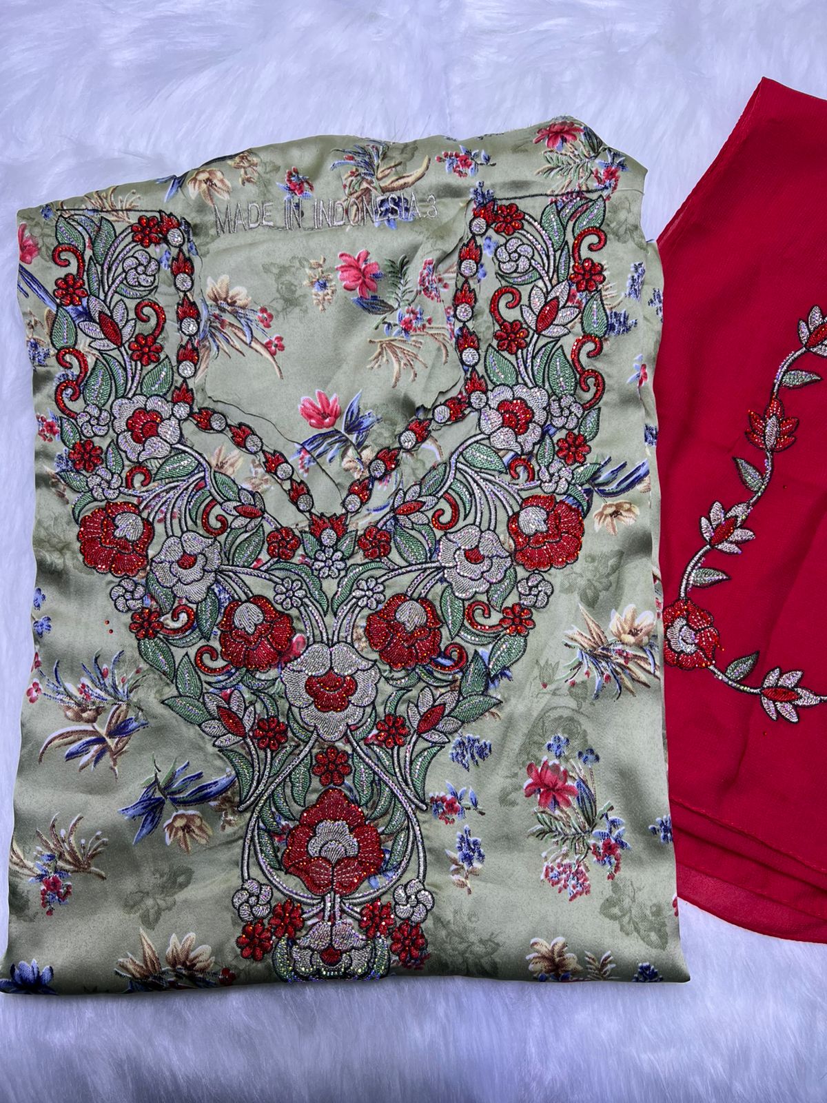 Luxury Embroidered Cotton Mukhawar with shaila (B4)