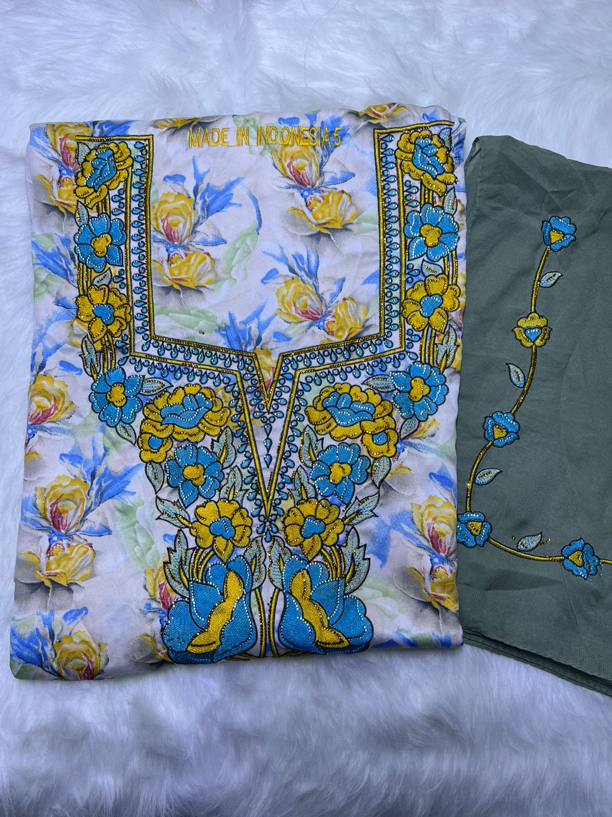 Luxury Embroidered Cotton Mukhawar with shaila (B6)