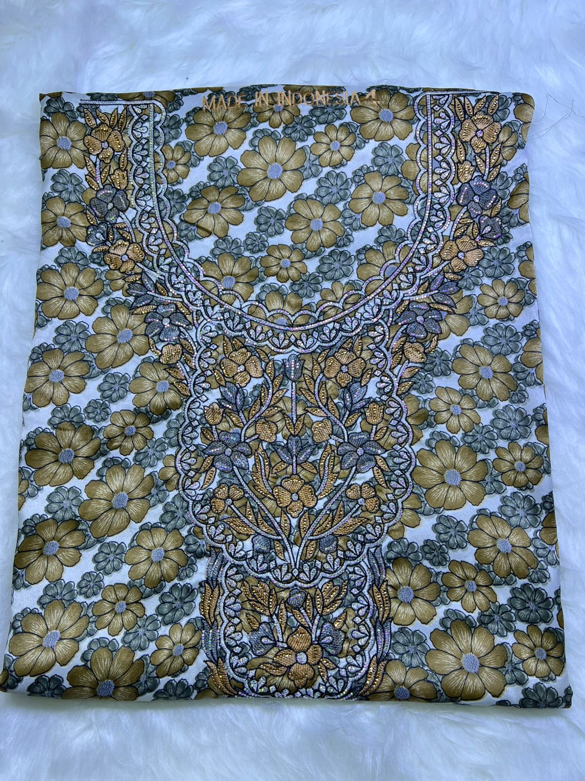 Luxury Embroidered Cotton Mukhawar (C8)