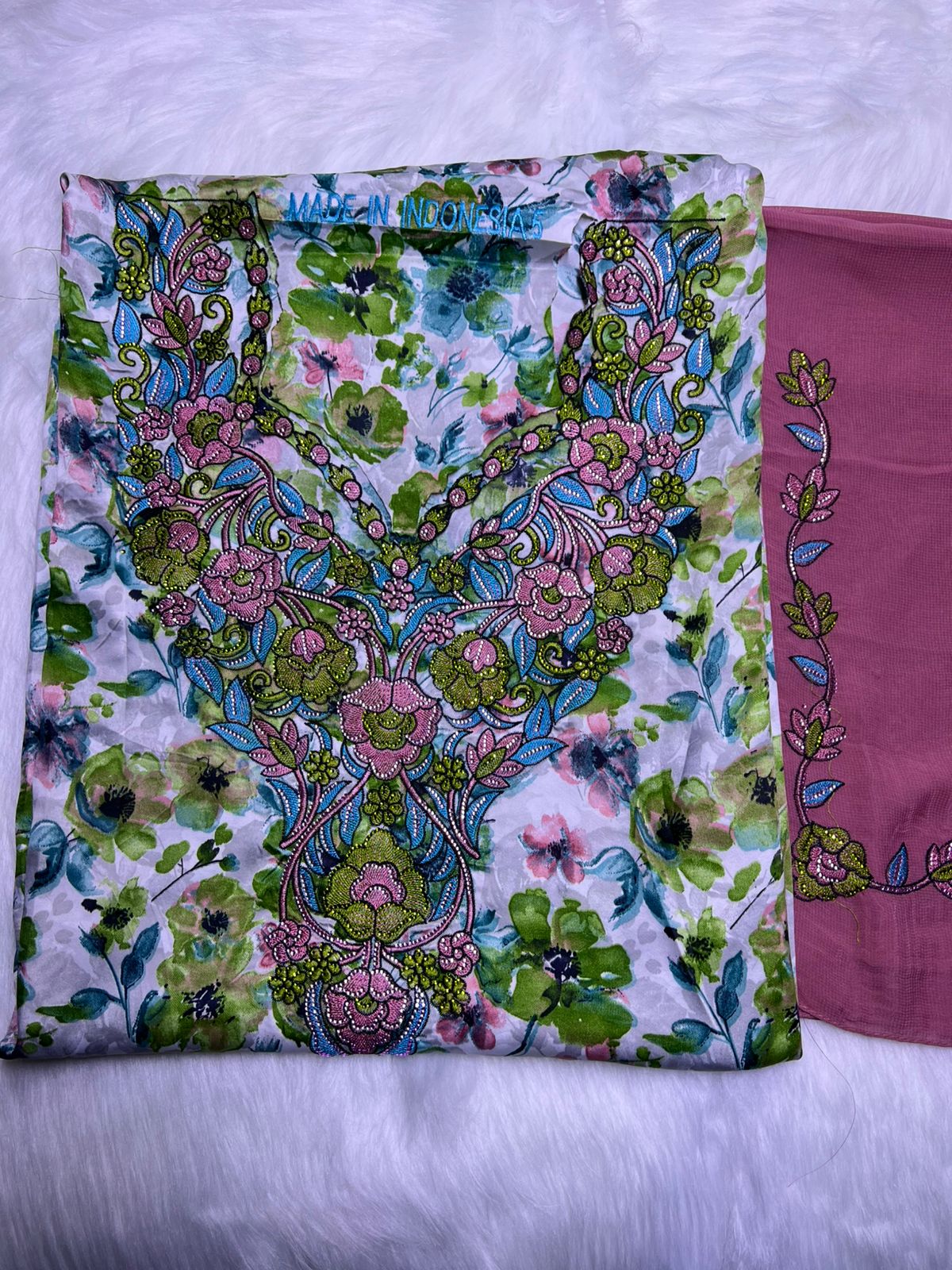 Luxury Embroidered Cotton Mukhawar with shaila (B4)